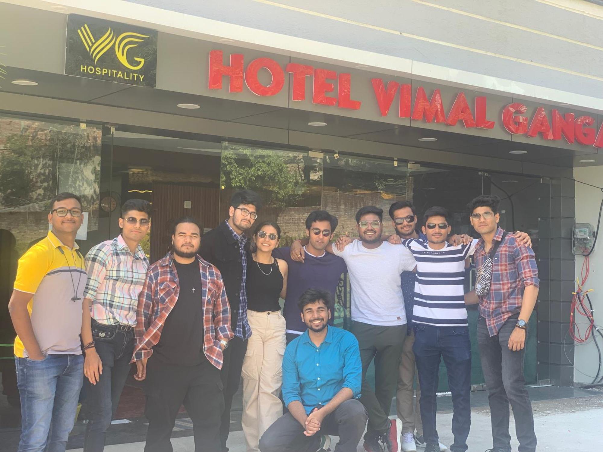 Hotel & Hostel Vimal Ganga Rishīkesh Exterior foto